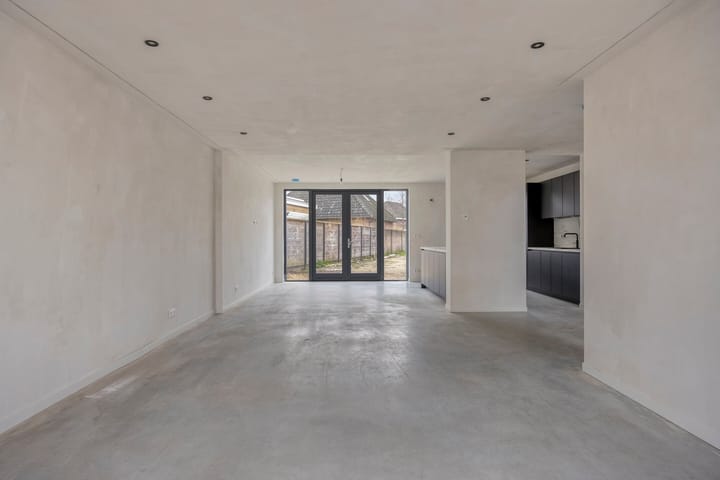 Foto 15 van Heistraat 36