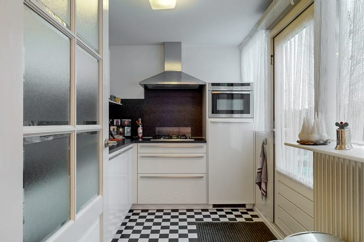 Foto 10 van Linnaeuslaan 86