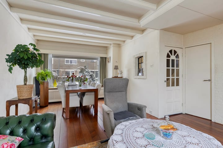 Foto 14 van Toutenburgstraat 3