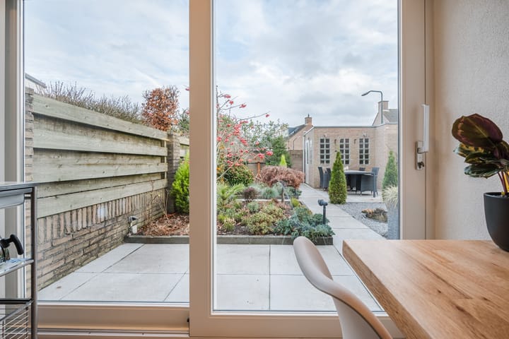 Foto 17 van Josephus Alberdingk Thijmlaan 5