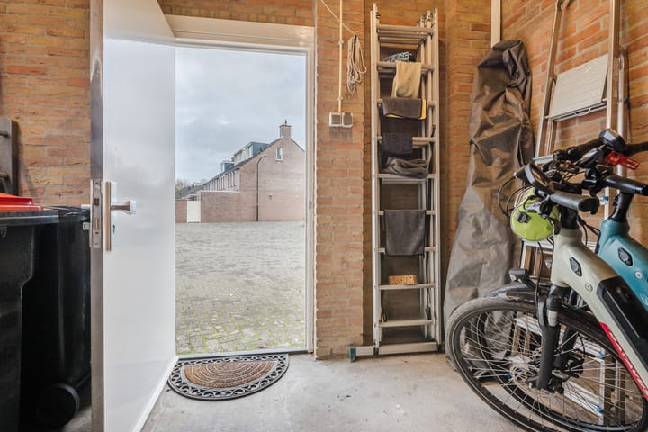 Foto 51 van Josephus Alberdingk Thijmlaan 5