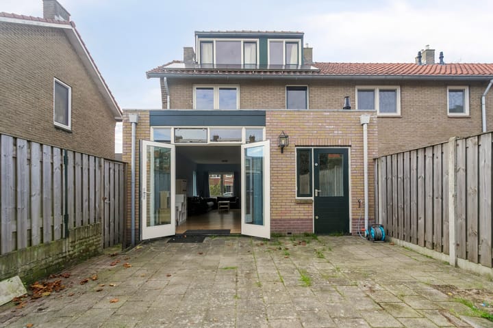 Foto 16 van Laarderweg 145