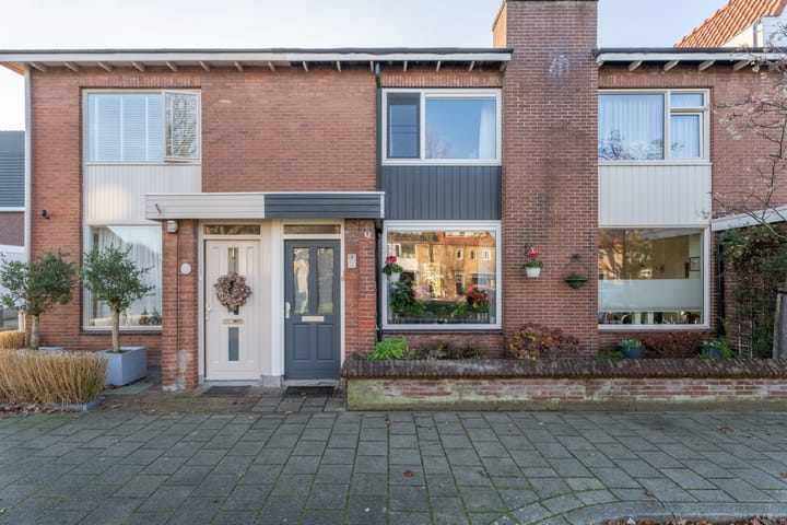 Prins Bernhardstraat 7