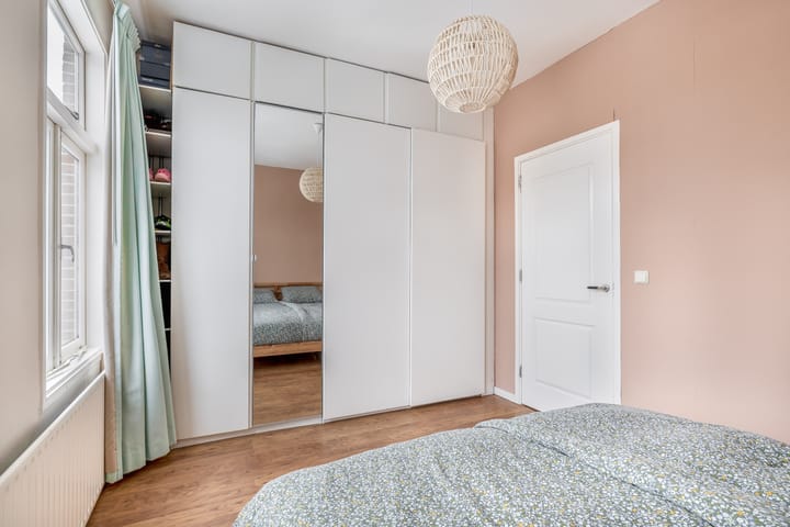 Foto 27 van Esdoornstraat 50