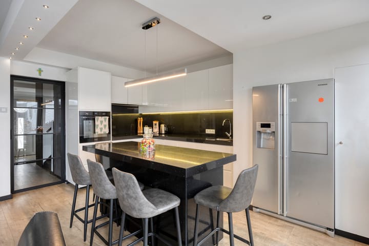 Photo 3 of Doormanstraat 11