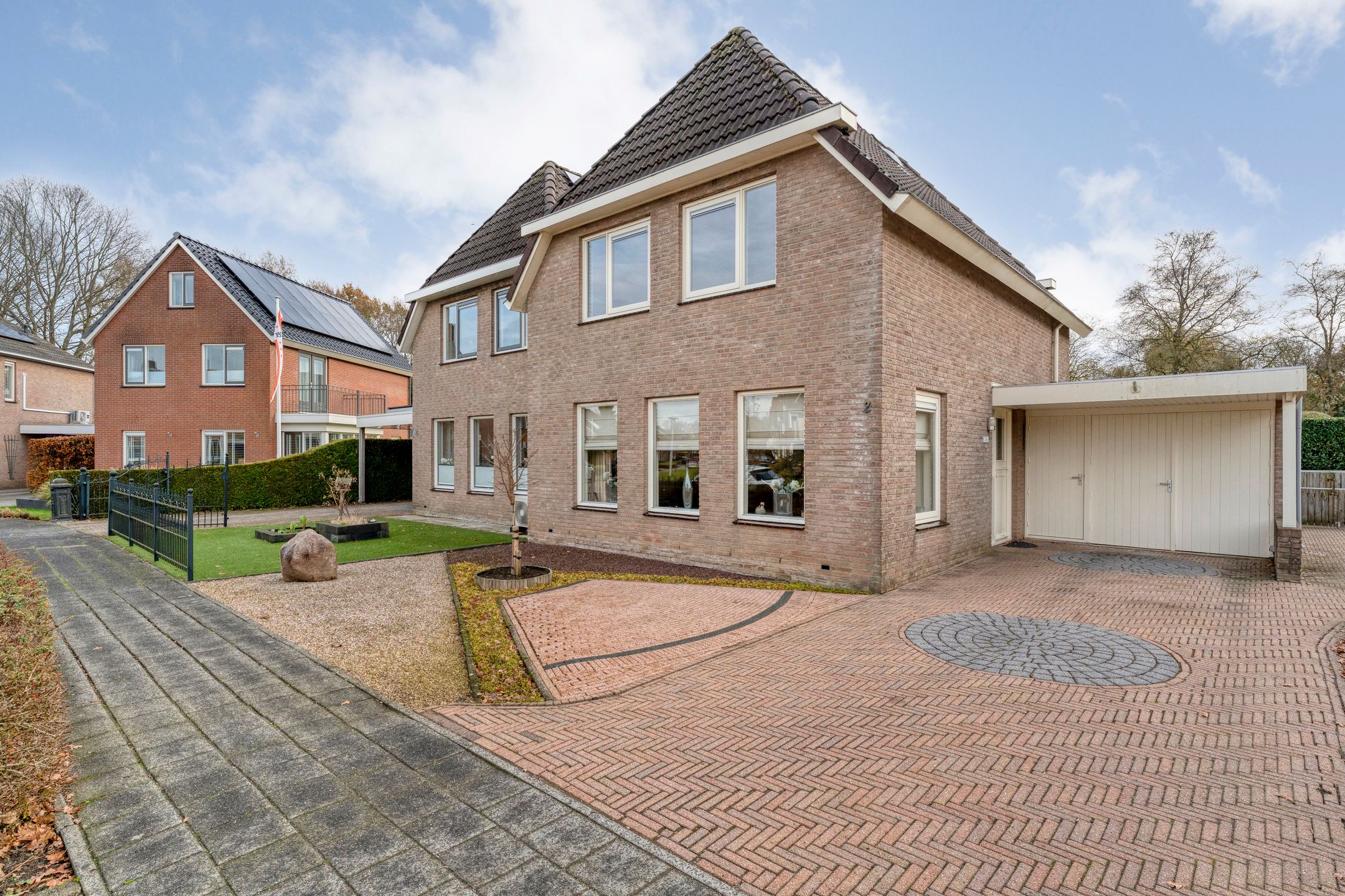 Photo 3 of Goudenregen 2