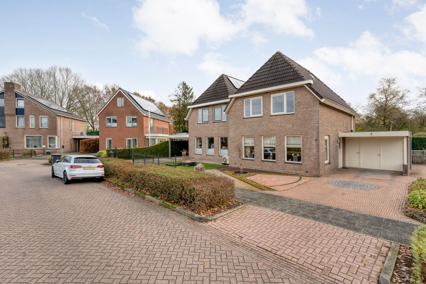 Photo 4 of Goudenregen 2