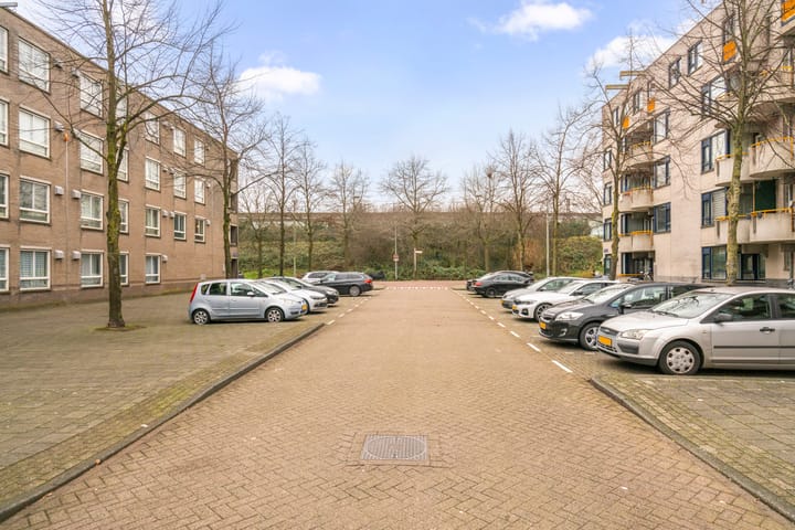 Foto 18 van Berthold Brechtstraat 693