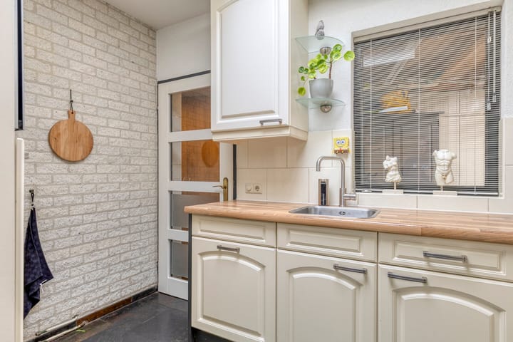 Foto 10 van Christinastraat 49