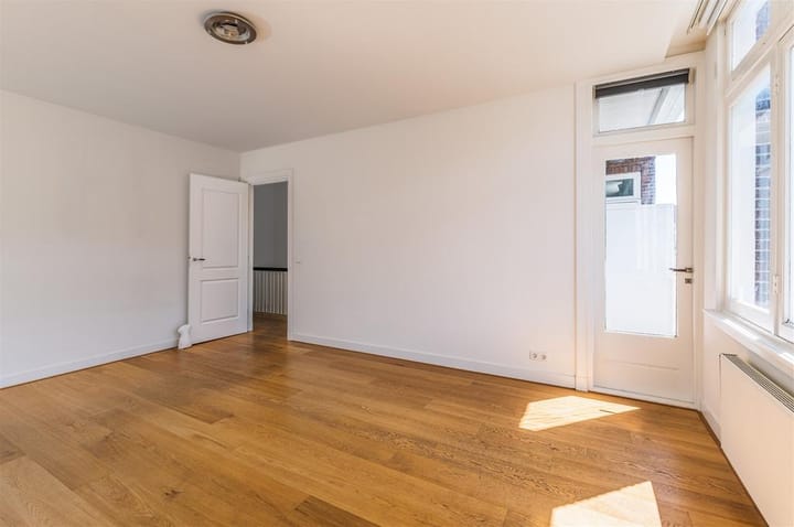 Photo 24 of Gerrit van der Veenstraat 39-2