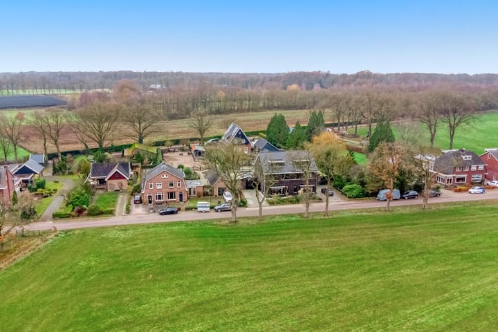 Foto 77 van Hölterhofweg 222