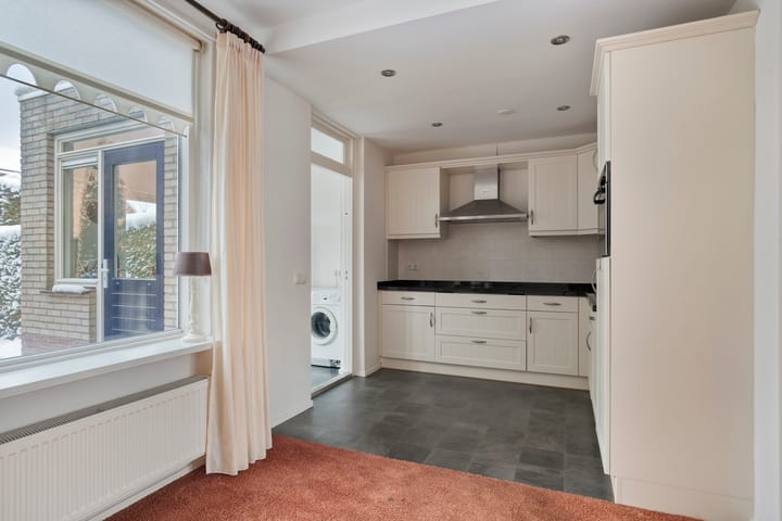 Foto 14 van Lelystraat 12