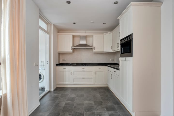 Foto 15 van Lelystraat 12