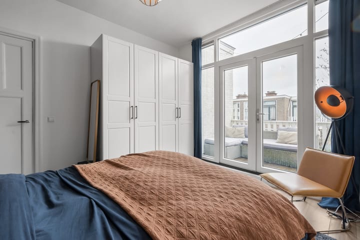 Photo 27 of Blois van Treslongstraat 11