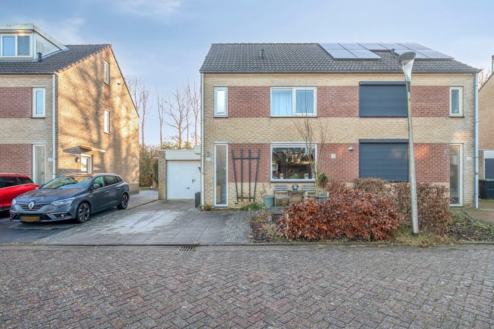 Foto 2 van Zonnebloempad 22