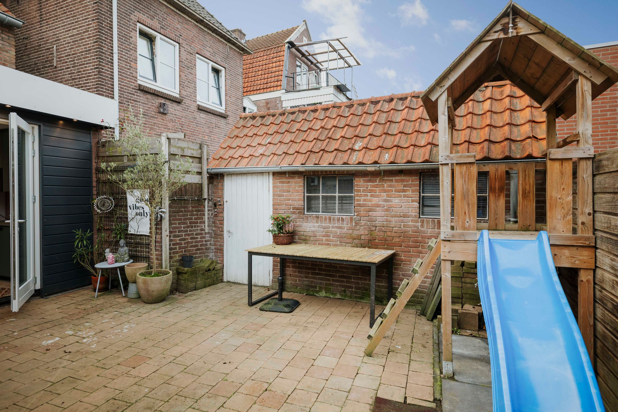 Foto 15 van Davostraat 17