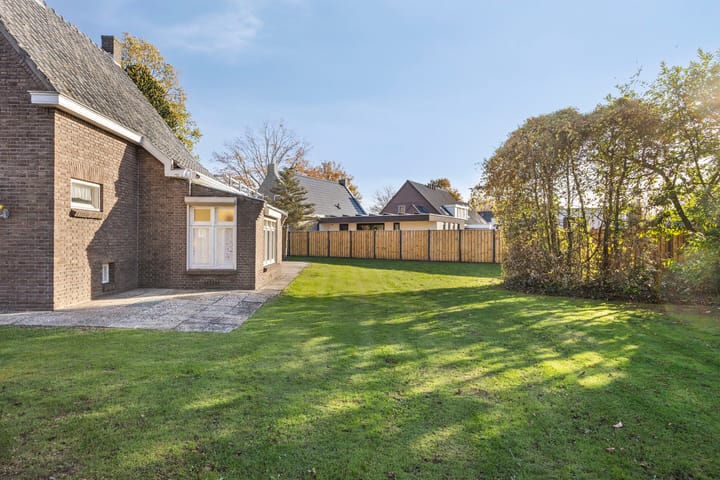 Foto 47 van St.Lambertusweg 80