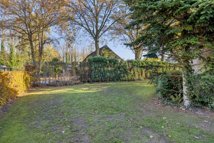 Foto 49 van St.Lambertusweg 80