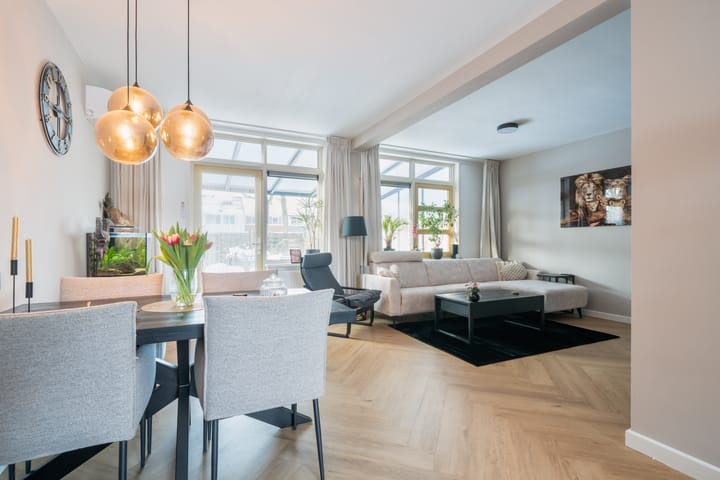 Foto 2 van Lucernehof 45