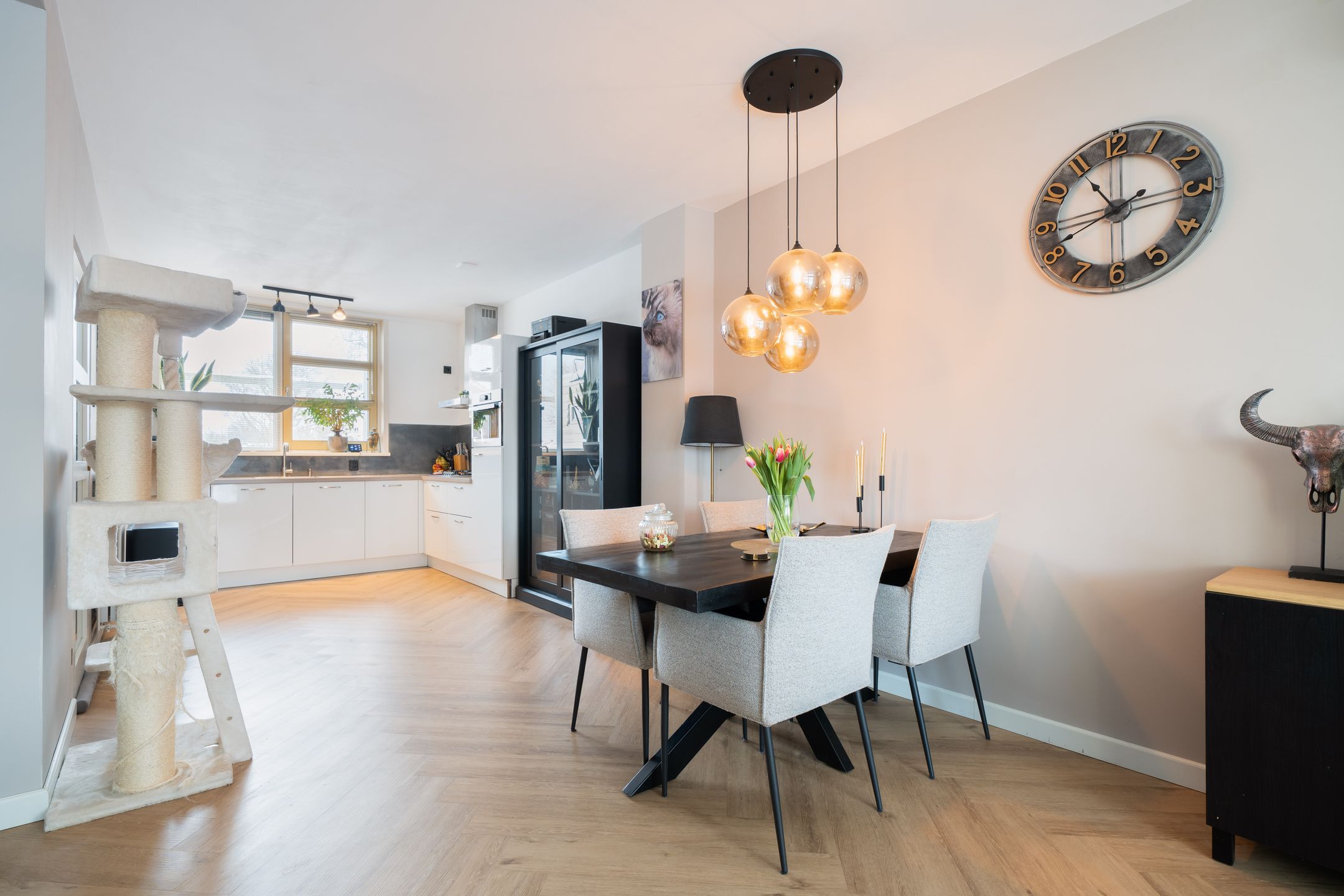 Foto 15 van Lucernehof 45