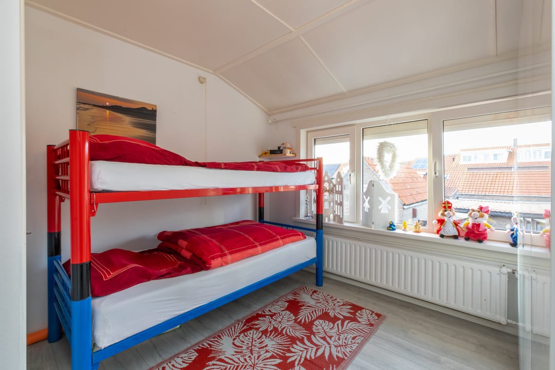 Foto 16 van Oranjeplein 17