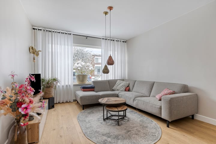 Foto 2 van Dr Ensinkstraat 17