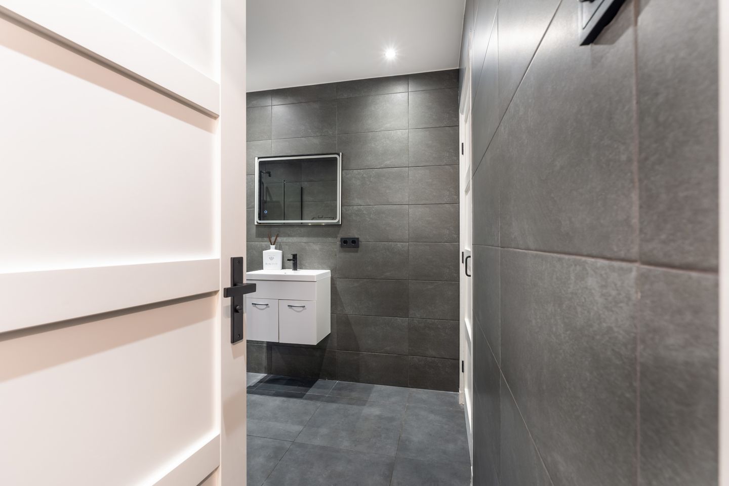 Photo 25 of Isingstraat 10