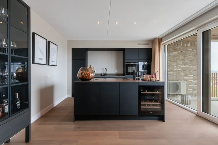 Foto 2 van Werf van Gips 370