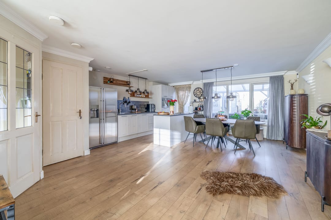 Foto 11 van Julianastraat 144