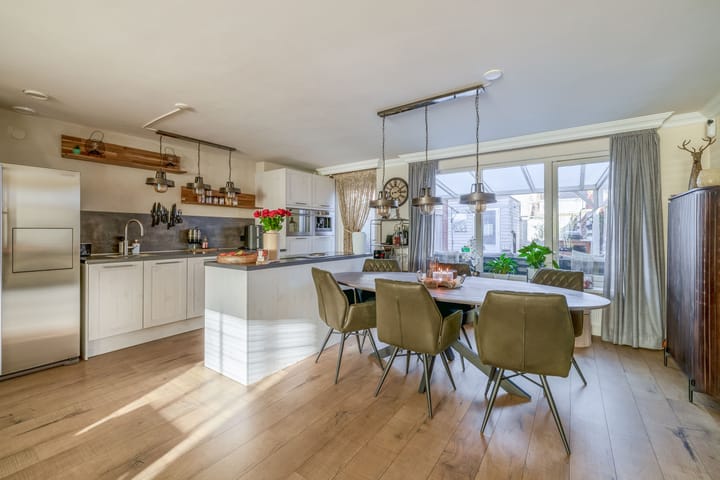 Foto 4 van Julianastraat 144