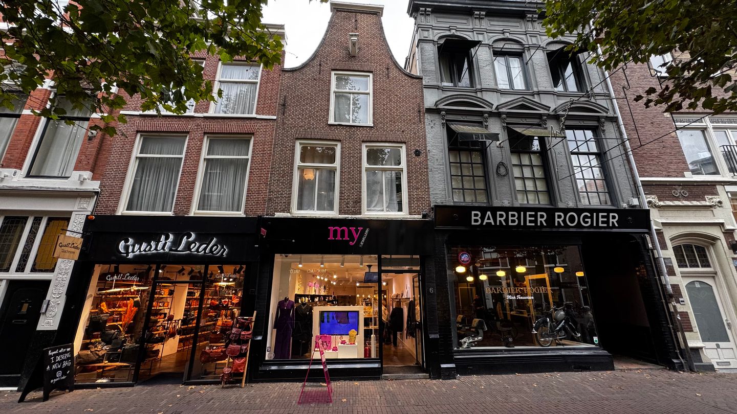 View photo 1 of Barteljorisstraat 6