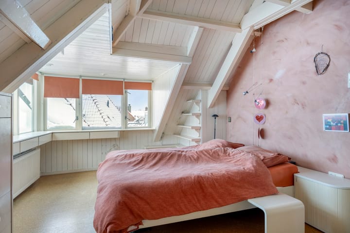 Foto 32 van Tollenstraat 28