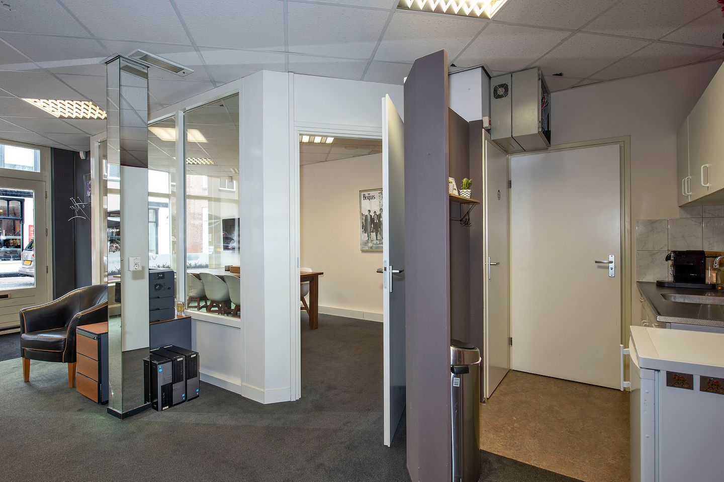 View photo 3 of Langestraat 5