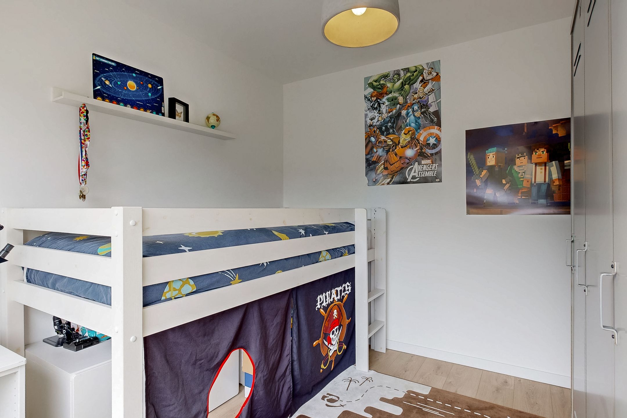 Photo 21 of Witte de Withstraat 25