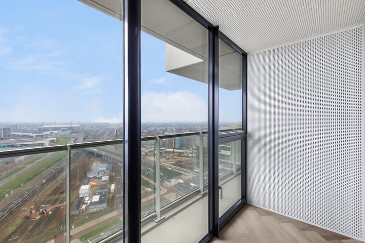 Foto 10 van Rosestraat 1395