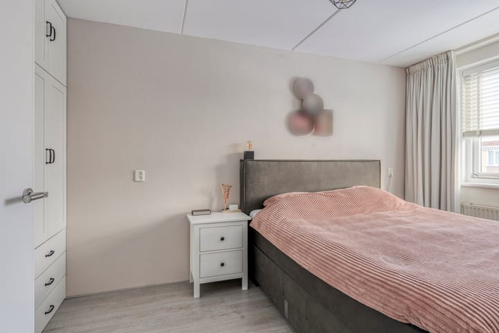 Foto 14 van Abraham van Lindenstraat 16