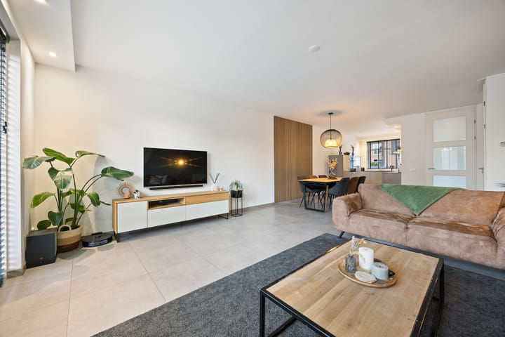 Foto 12 van Lorrie 3