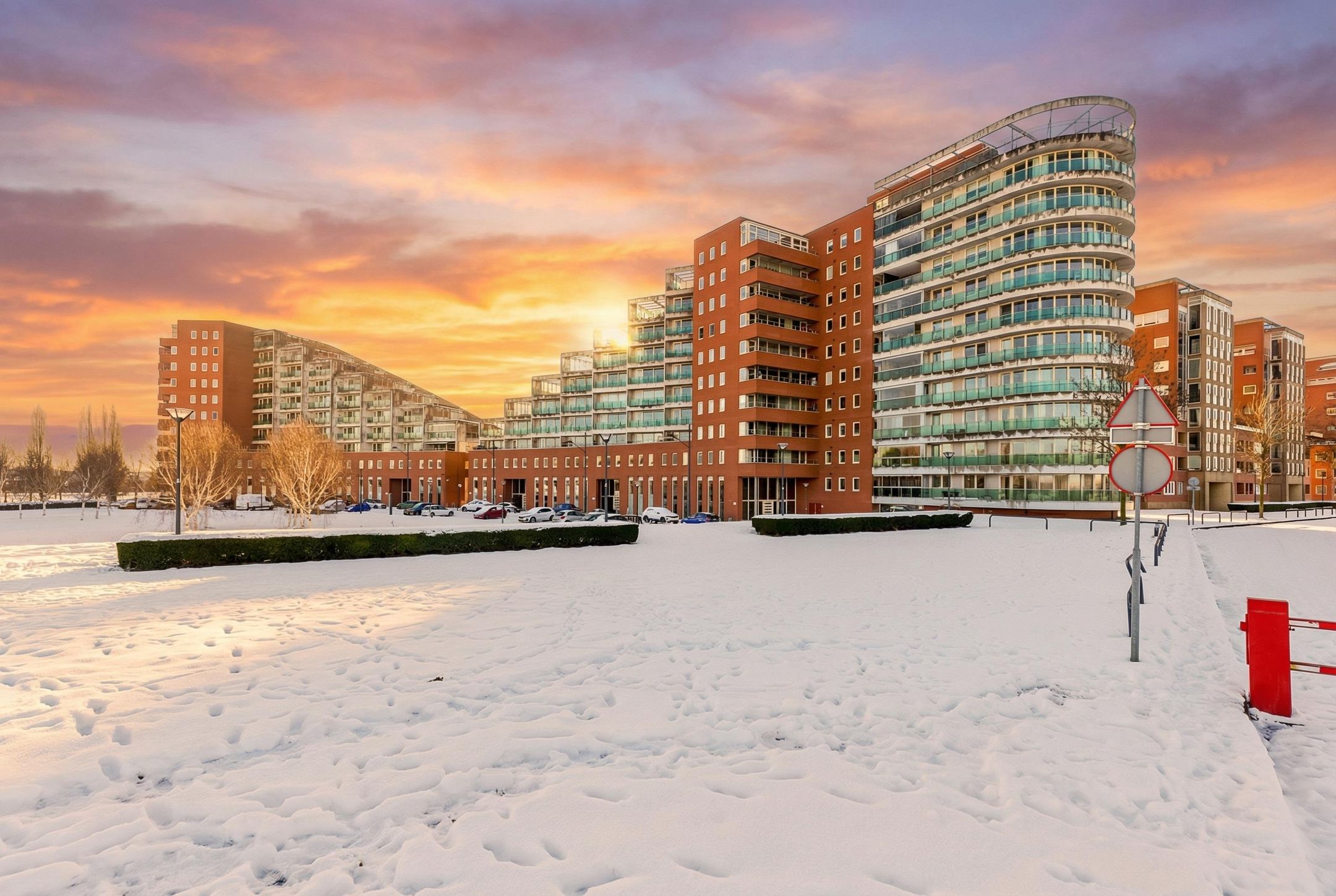 Schout van Hanswijkplein 100 