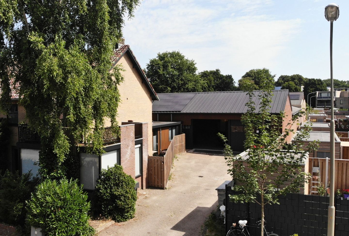 View photo 3 of Julianalaan 13-B