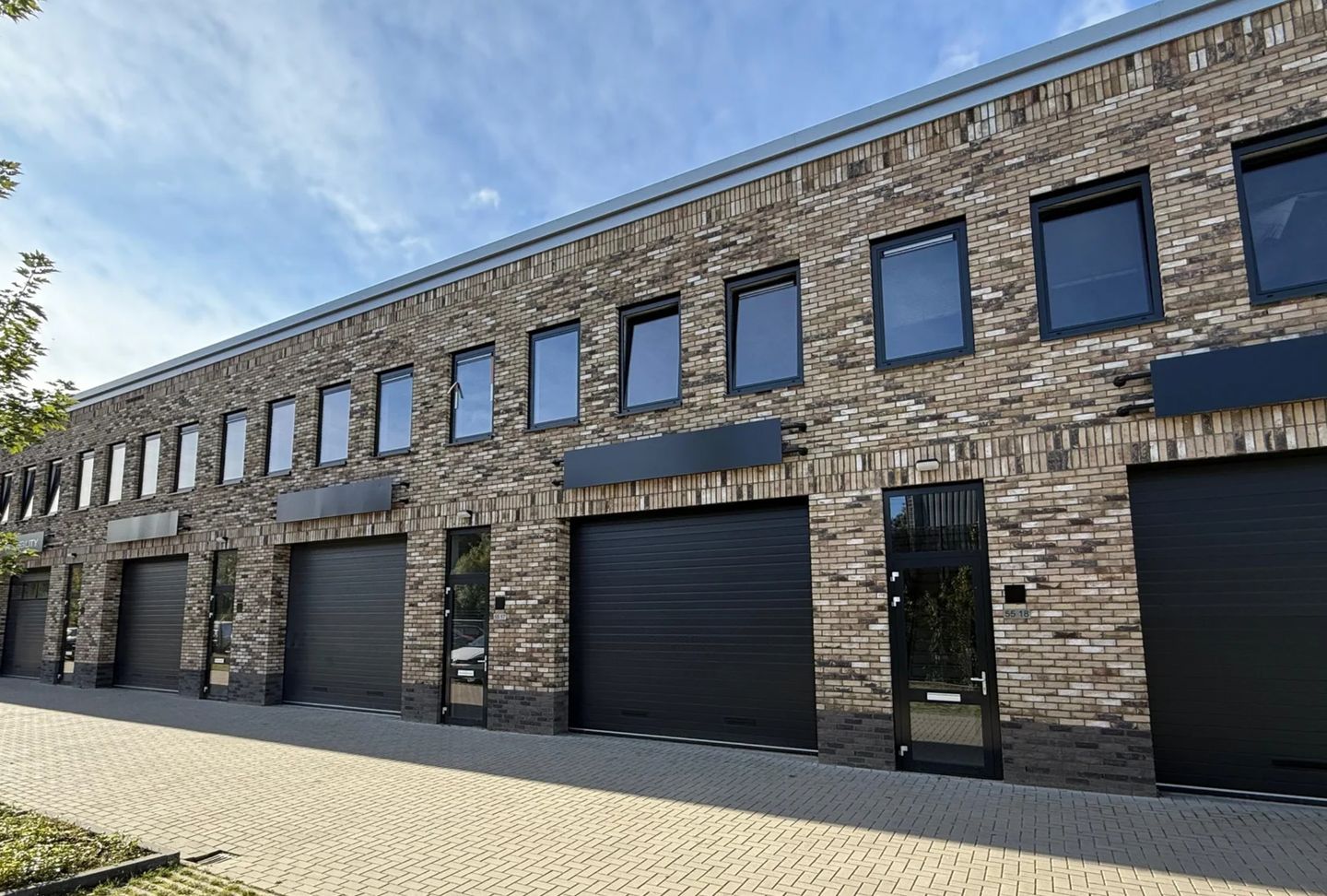 View photo 2 of Inductorstraat 55-17