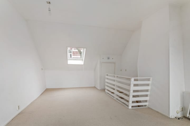 Foto 9 van Dillenburgstraat 37