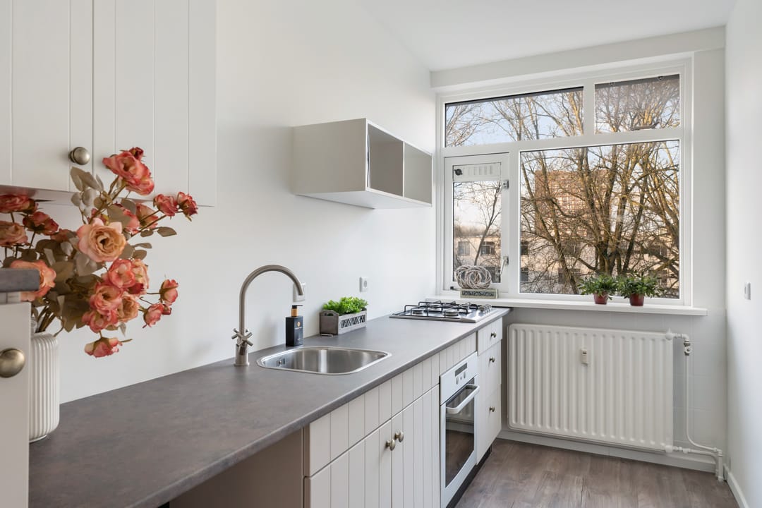 Photo 2 of Blaauwstraat 60