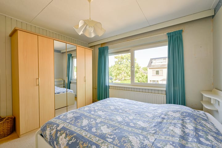 Foto 18 van van Rennesstraat 16