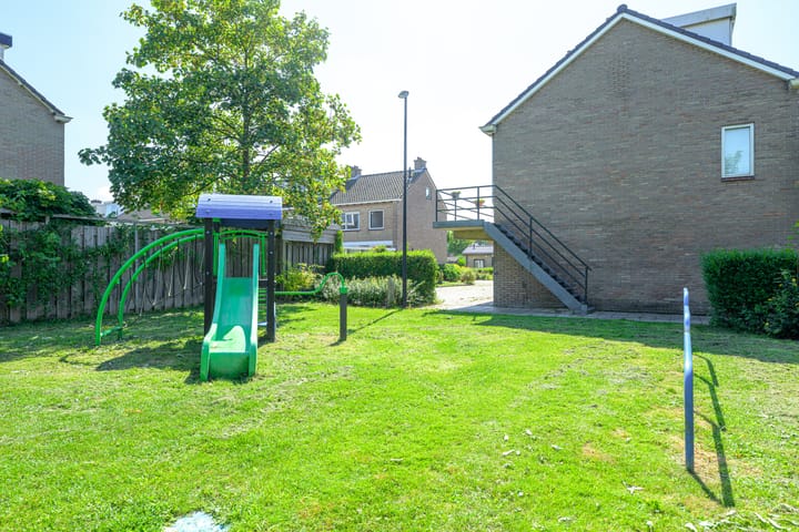 Foto 30 van van Rennesstraat 16