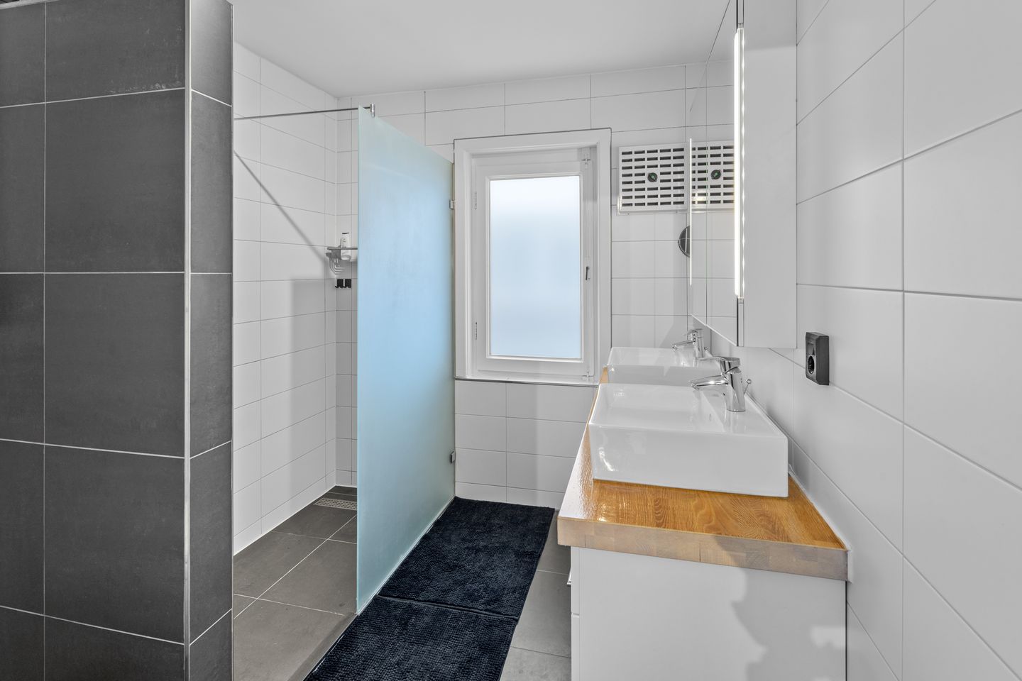 Photo 20 of Boomgaardstraat 8