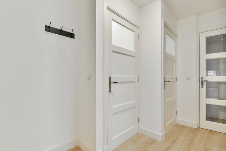 Photo 10 of Krammerstraat 11-H