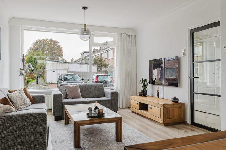 Foto 8 van Van Goghlaan 52