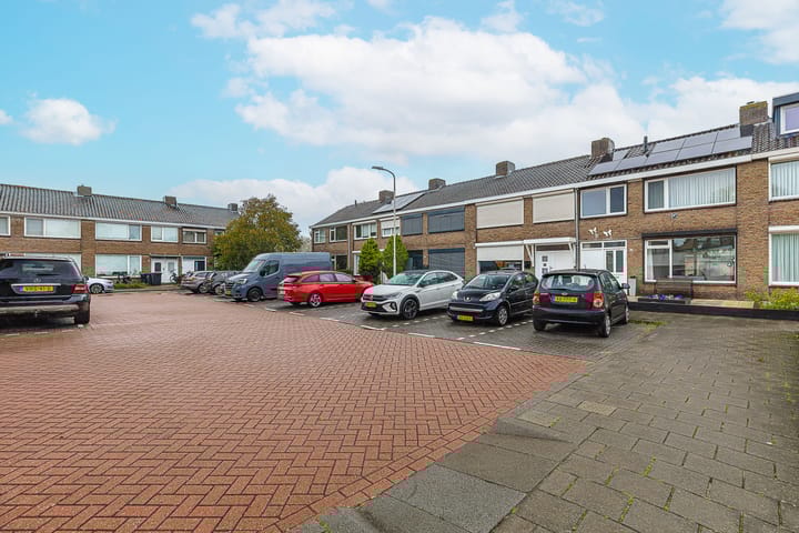 Foto 35 van Van Goghlaan 52