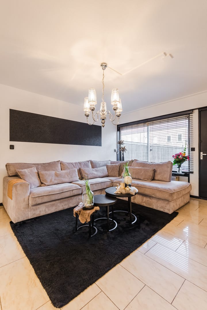 Foto 9 van Moesdistelstraat 19