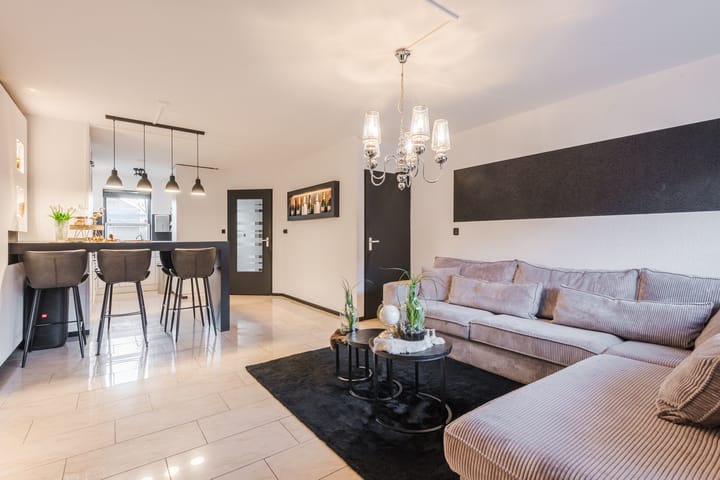 Foto 10 van Moesdistelstraat 19